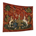 Wandteppich 150 x 130 cm Textilgewebe Rot mit Figuren- und Tiermotiv für Wanddekoration